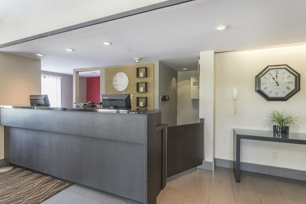 Фото Comfort Inn Cobourg