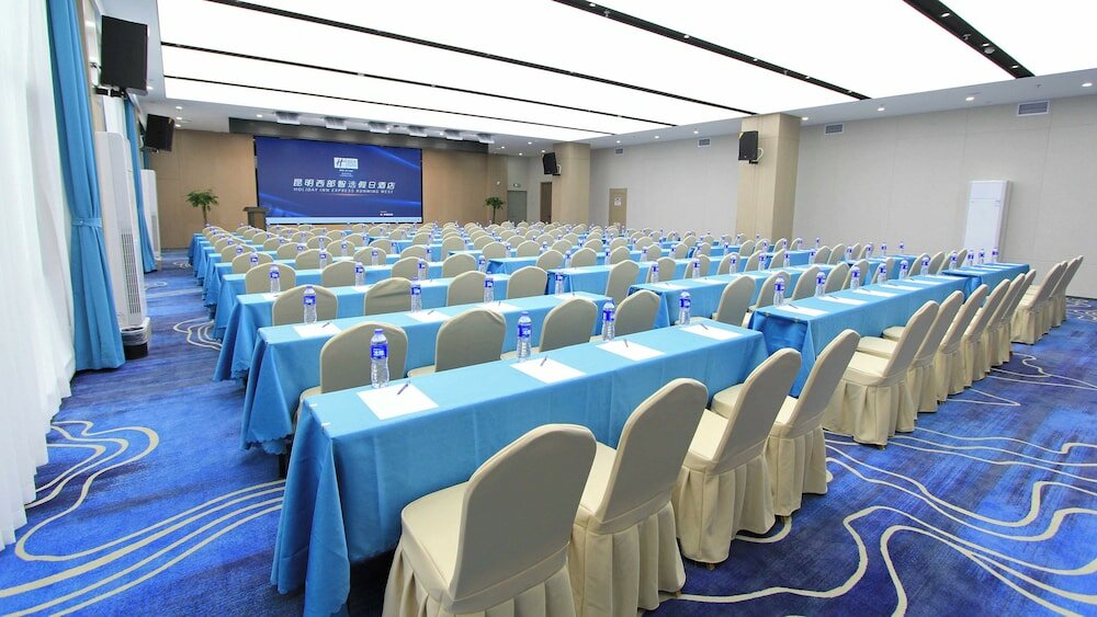 Фото Holiday Inn Express Kunming West, an Ihg Hotel
