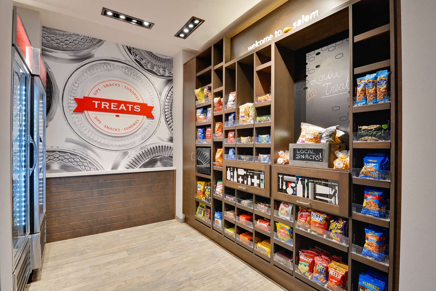 Фото Hampton Inn Salem Boston