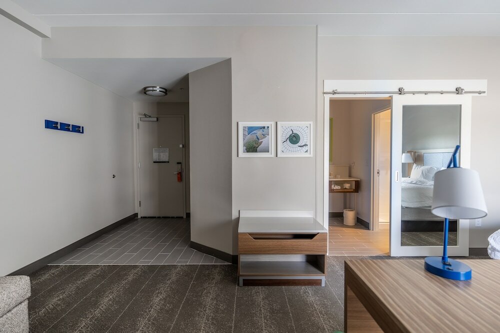 Фото Hampton Inn & Suites Raleigh Midtown