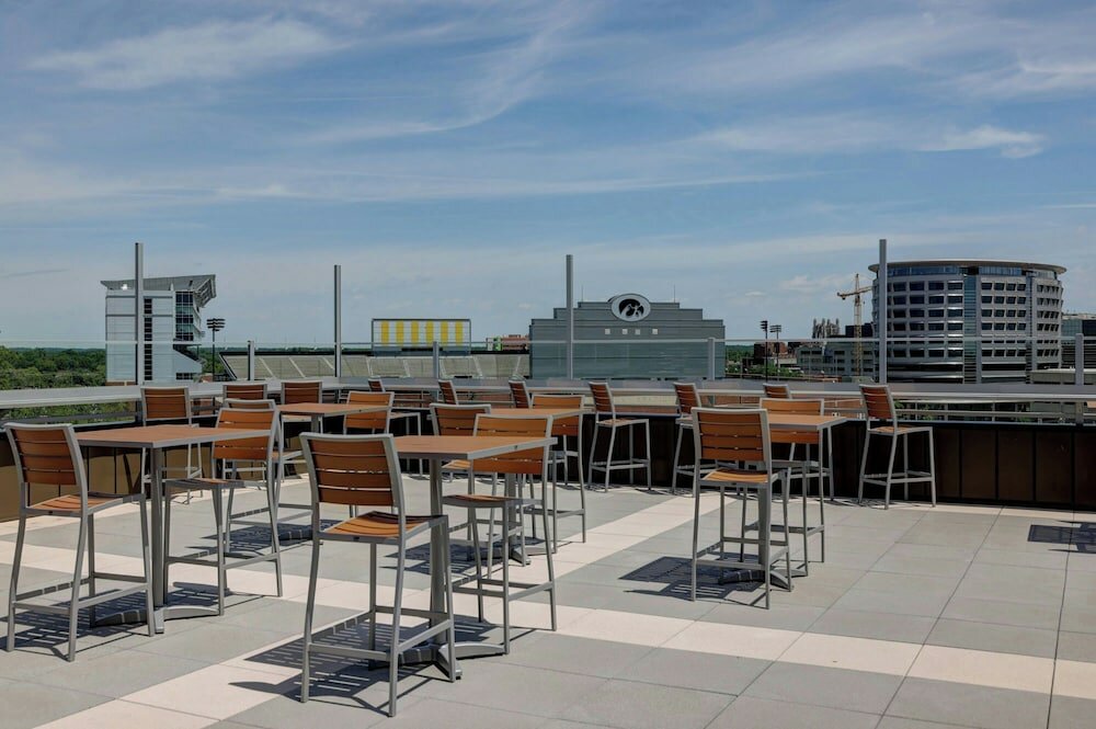 Фото Courtyard by Marriott Iowa City University Heights