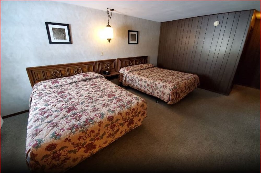 Фото Love Hotels Tomahawk by Oyo at Lake Mohawksin Wi