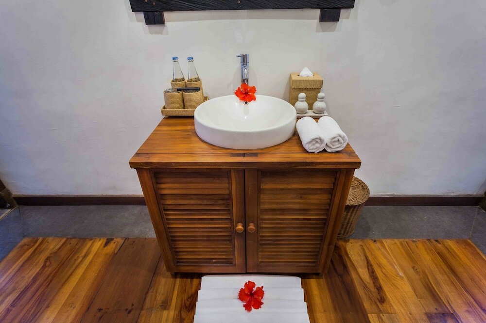 Фото Ubud Inn Cottages