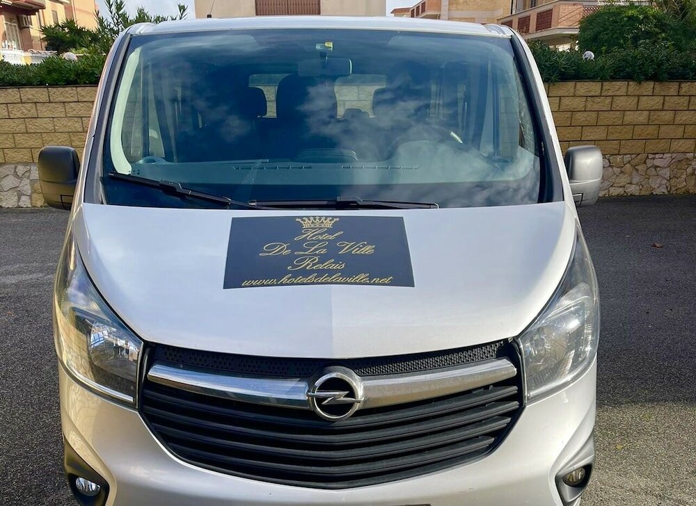 Фото Hotel De La Ville Relais