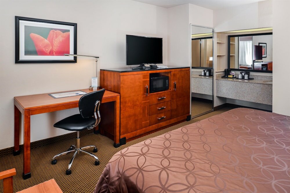 Фото Best Western Executive Inn