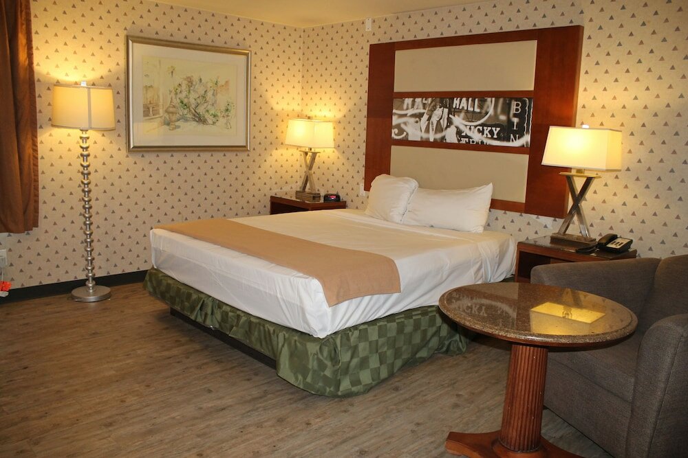 Фото Sunrise Inn Hotel