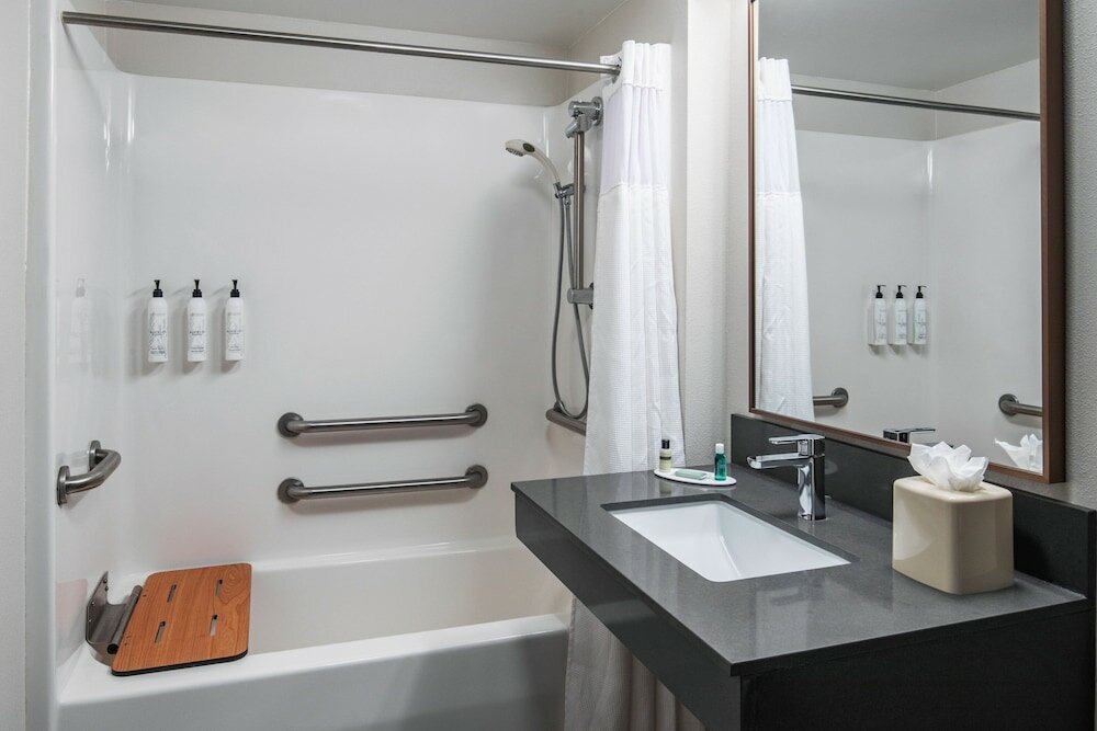 Фото Fairfield Inn & Suites by Marriott Saratoga Malta