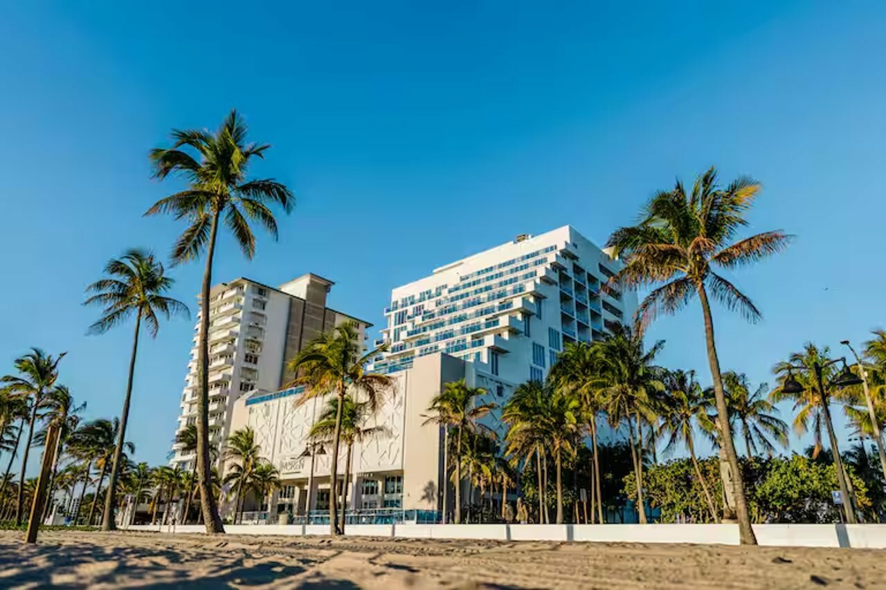 Фото Hotel Maren Fort Lauderdale Beach, Curio Collection by Hilton