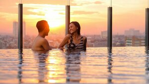 Гостиница Holiday Inn & Suites Jakarta Gajah Mada, an Ihg Hotel