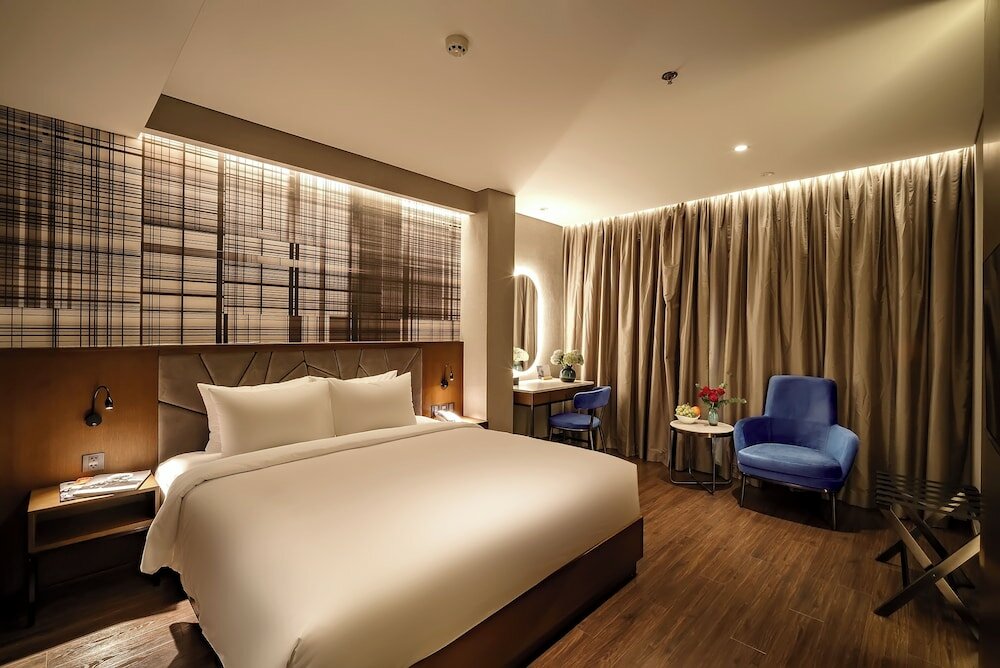 Фото Nhat Ha Lavish Hotel