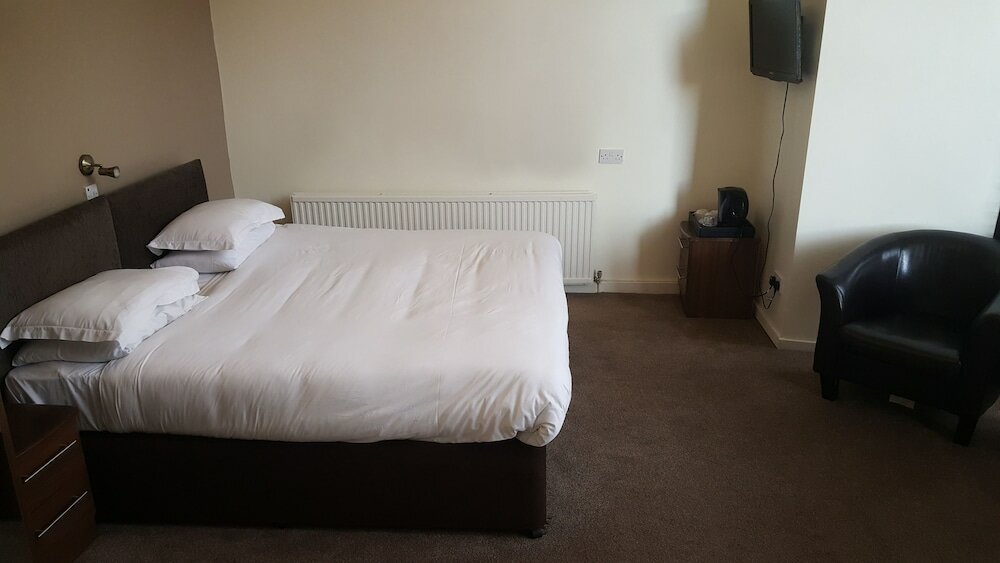 Фото McLays Guest House