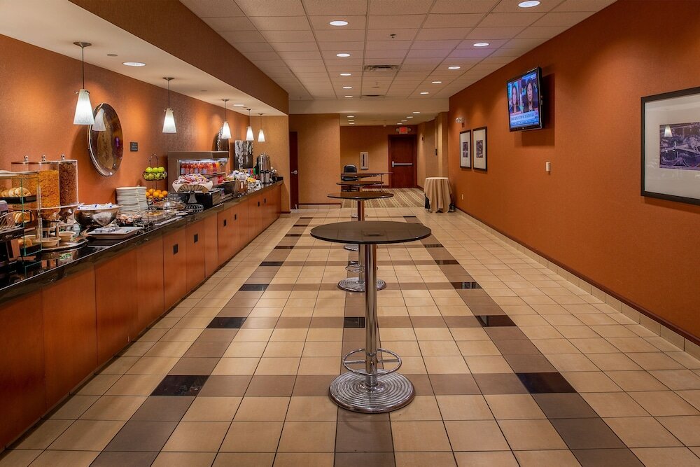 Фото Sheraton Westport Plaza Hotel St. Louis