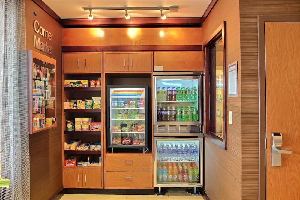 Фото Fairfield Inn & Suites by Marriott Milwaukee Airport