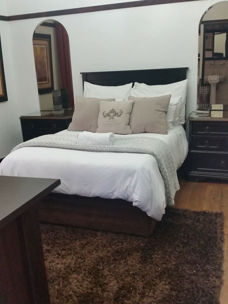 Фото Izimbali Lodge