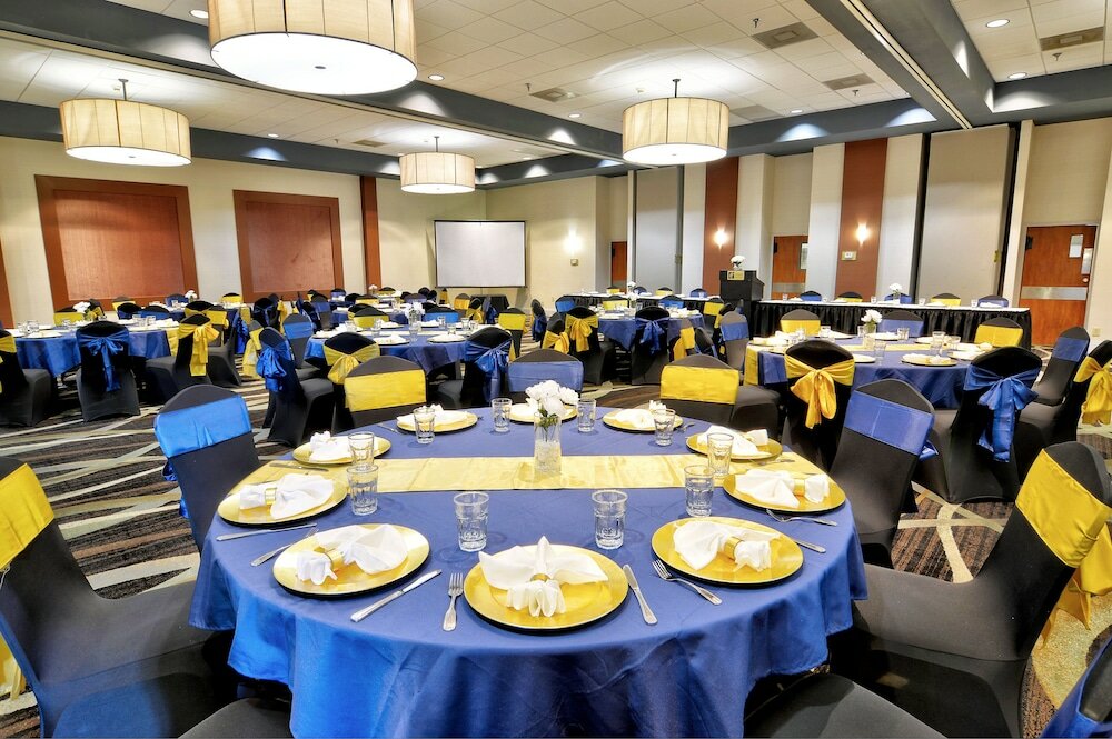 Фото Holiday Inn St Petersburg N - Clearwater, an Ihg Hotel