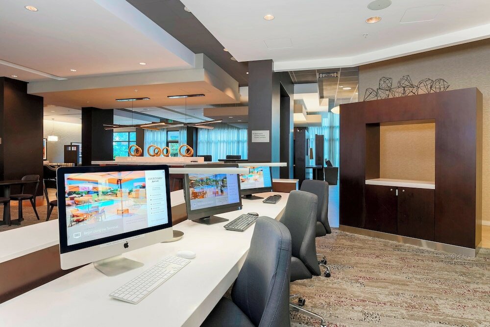 Фото Courtyard by Marriott San Jose Campbell