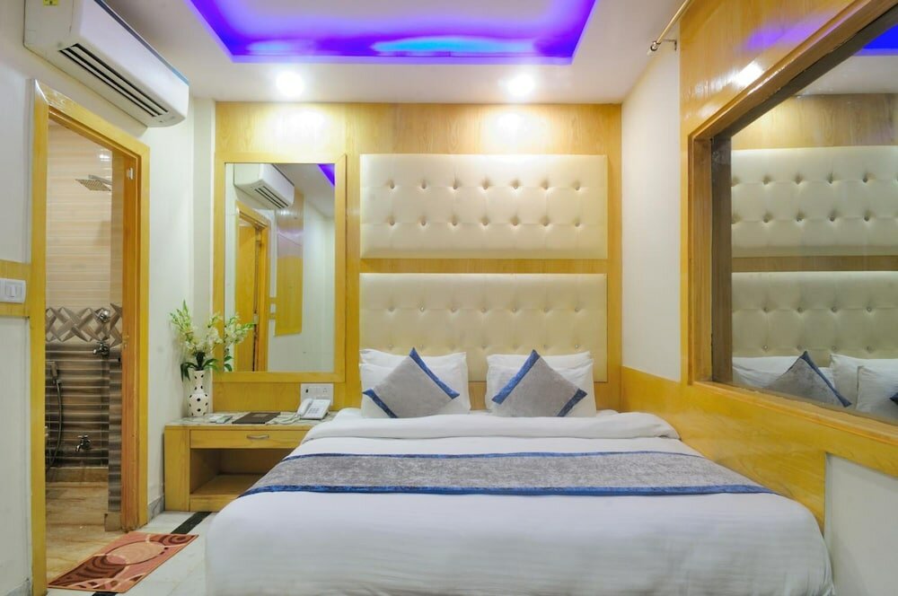 Фото Hotel Karlo Kastle by Sushant Travels