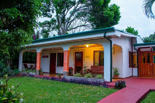 Гостиница Hotel La Rosa de America в Алахуэла