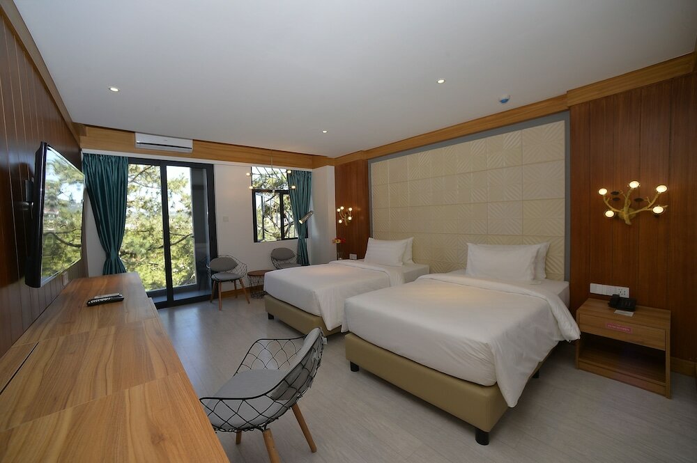 Фото отеля 2