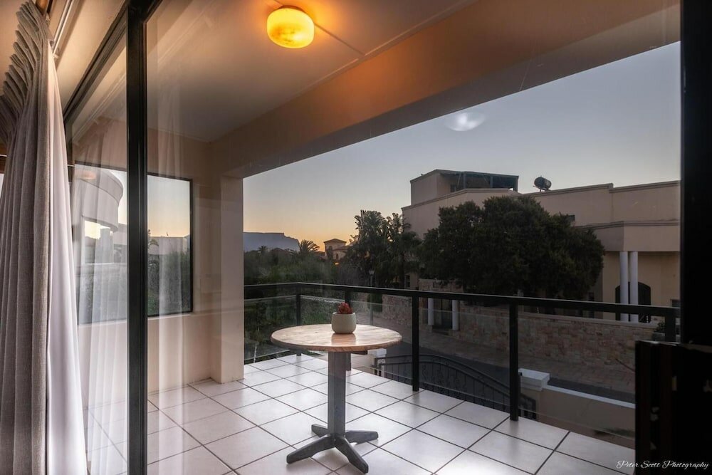 Фото Atlantic Bay Lodge