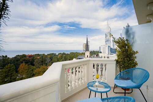 Внешний вид отеля Tapis Rouge Design Boutique Hotel  в Батуми, фото 2