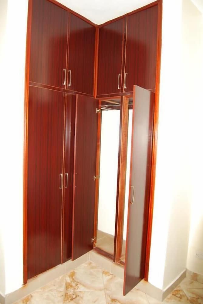 Фото Jowillis Hotel