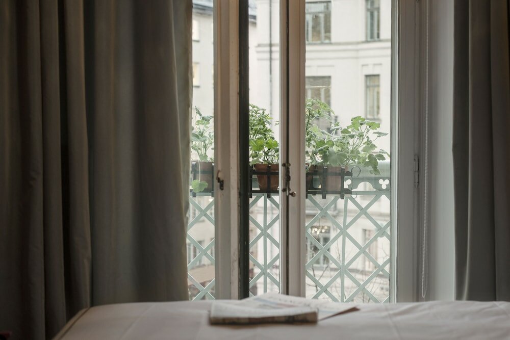 Фото The Sparrow Hotel