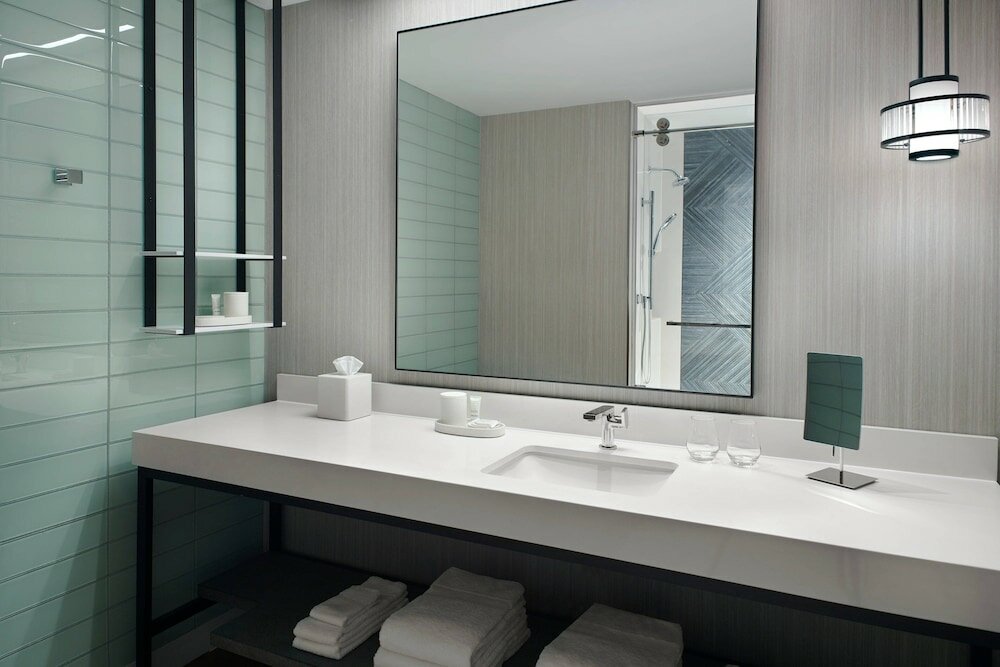 Фото Lexington Marriott City Center