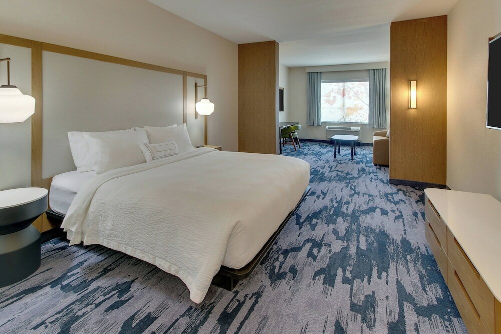 Фото Fairfield Inn & Suites by Marriott Houston Brookhollow