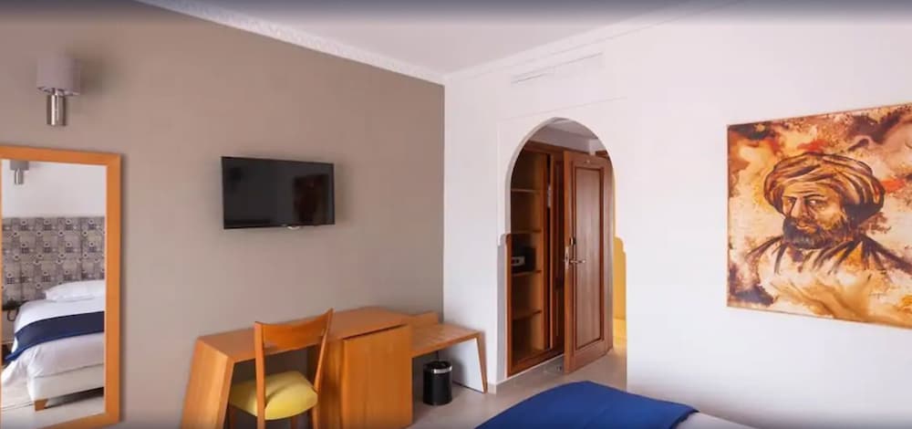 Фото Ibn Batouta