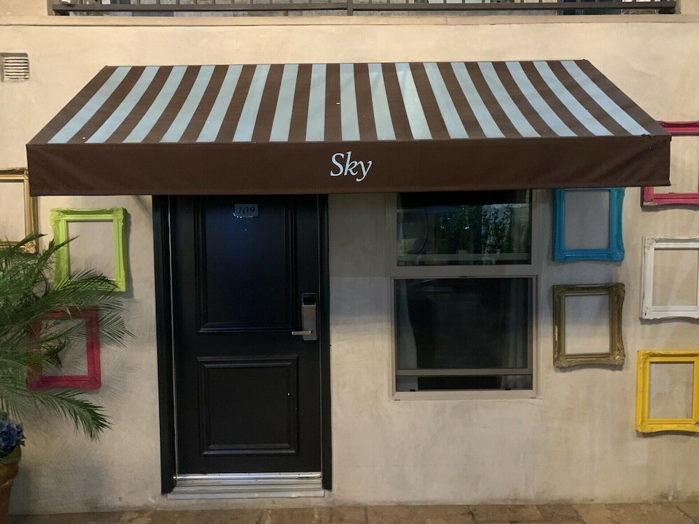 Фото L. A. Sky Boutique Hotel