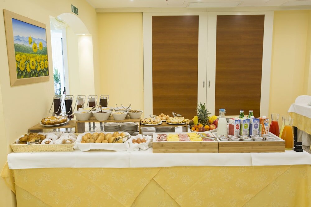 Фото Hotel Cannes Riccione