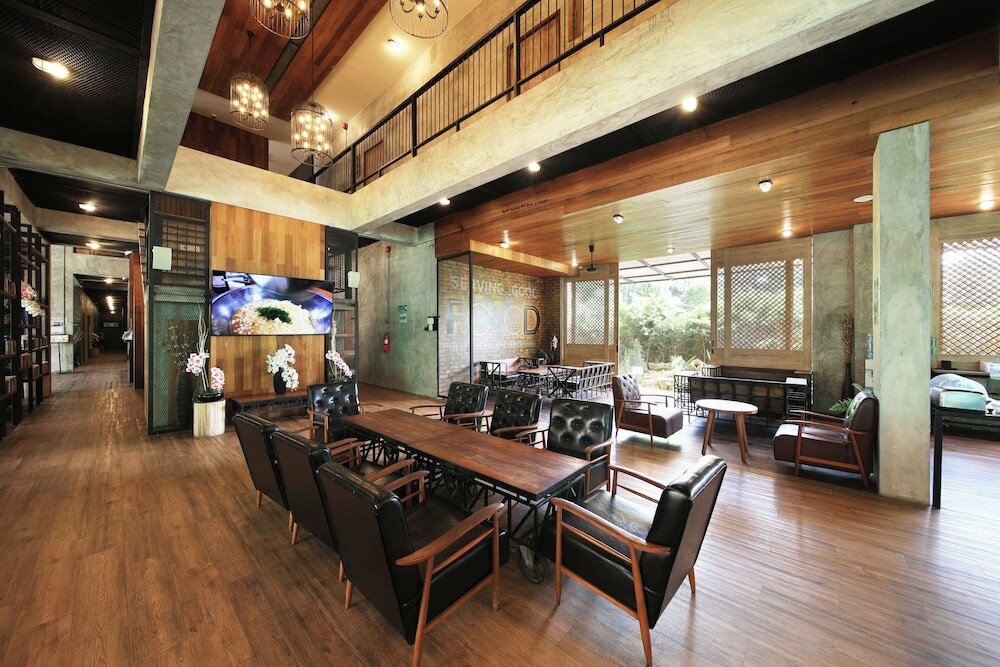 Фото The Chic Lipe - Hostel