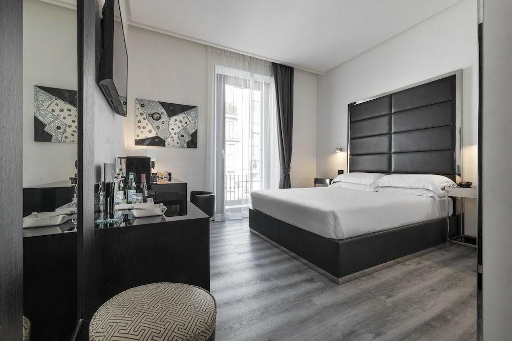 Фото Lhp Hotel Napoleon