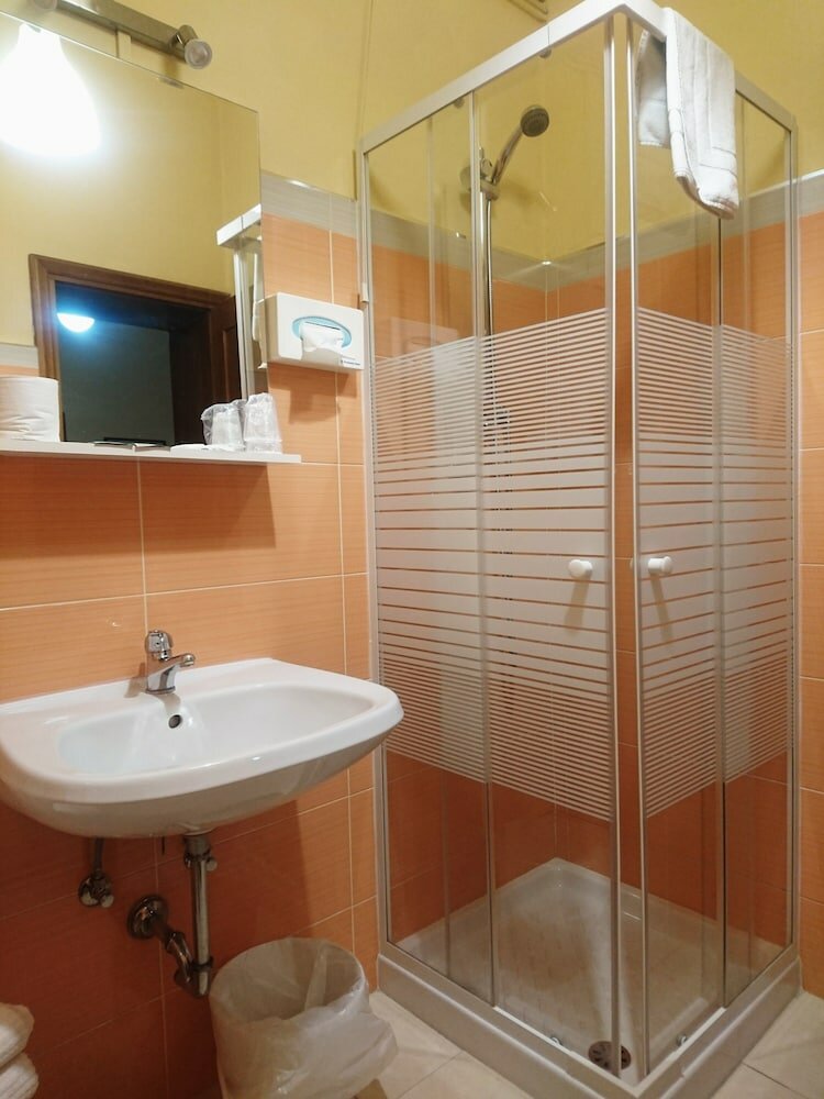 Фото Giappone Inn Parking Hotel