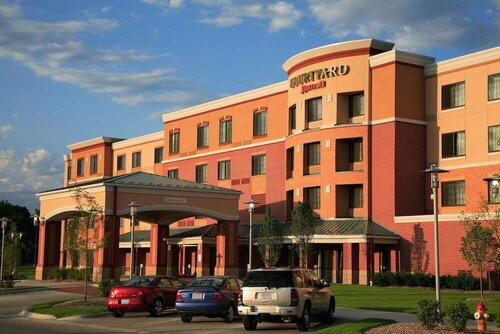 Гостиница Courtyard Marriott Aksarben Village в Омахе