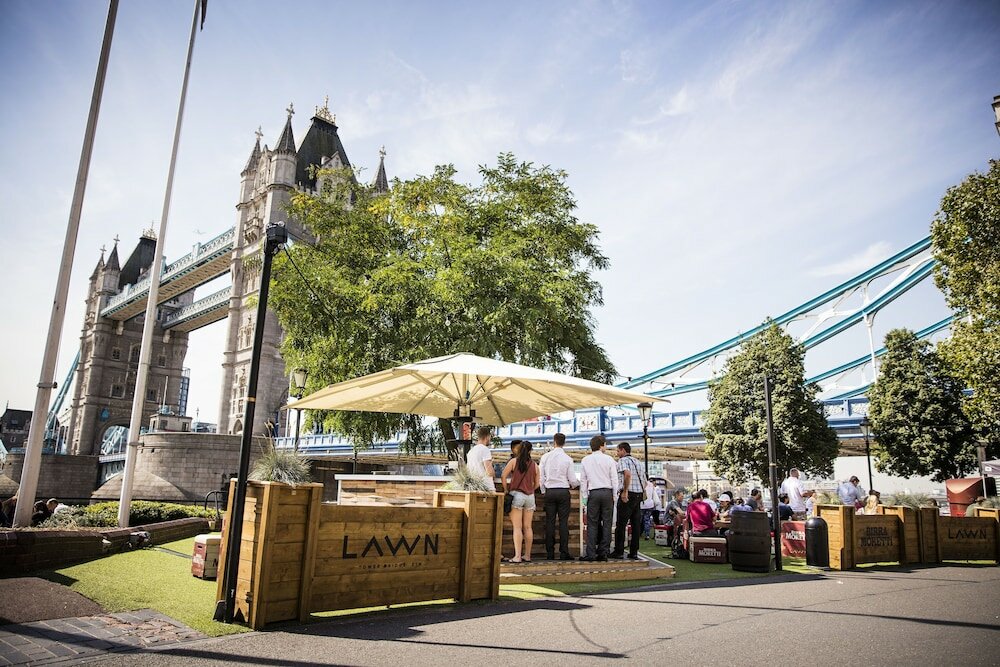 Фото The Tower Hotel