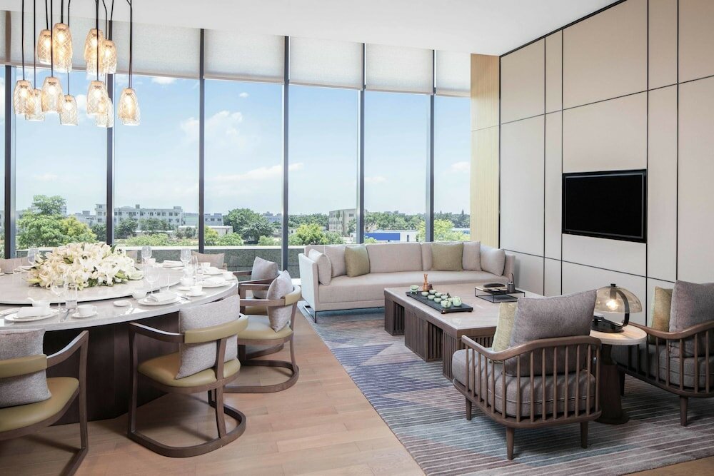 Фото Courtyard by Marriott Shenzhen Bao'an