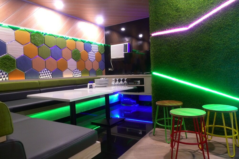 Фото Star Plaza Hotel