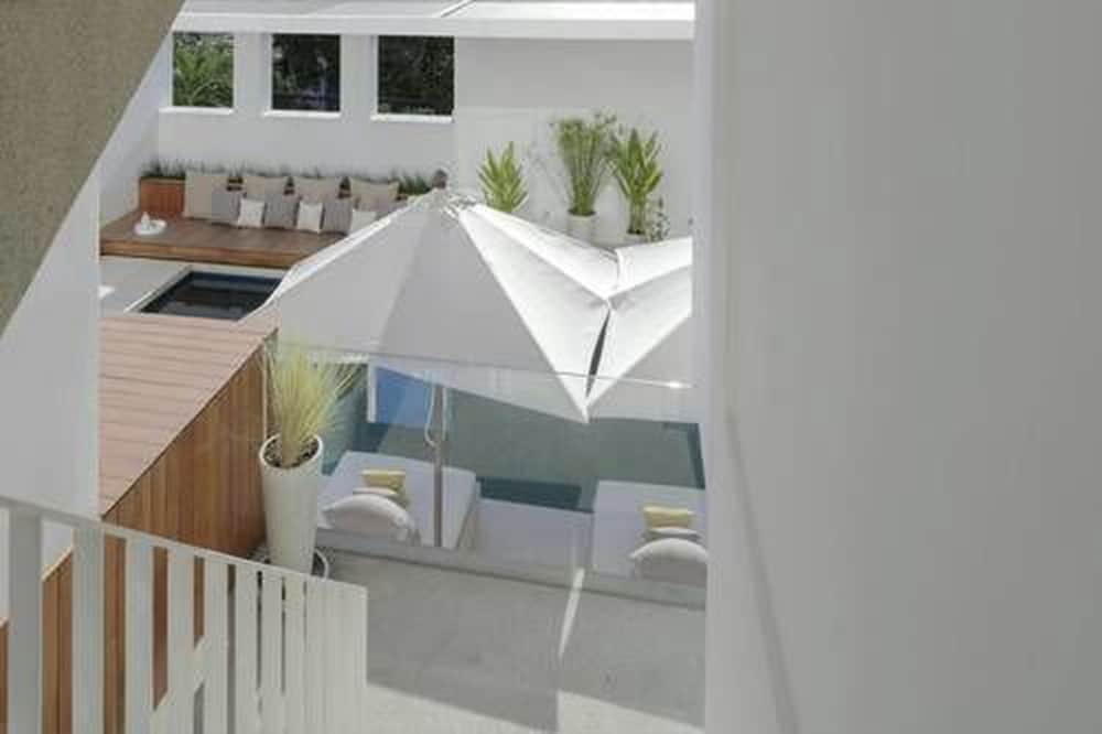 Фото TwoThree A Homely Hotel