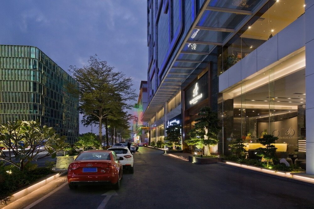 Фото DeRUCCI Hotel