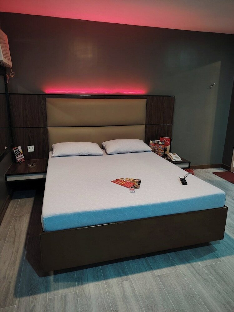 Фото Hotel Sogo Quirino Motor Drive Inn