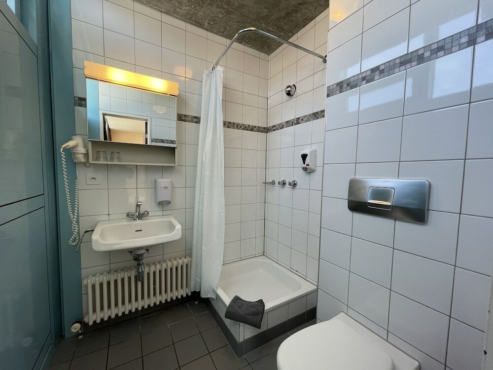 Фото Geneva Hostel