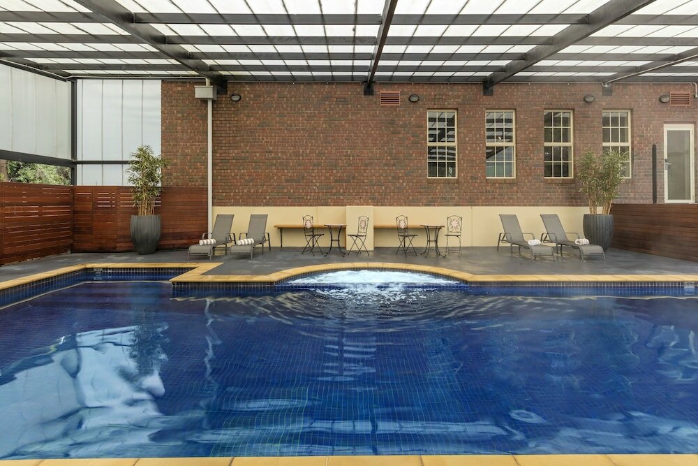 Фото Canterbury International Hotel