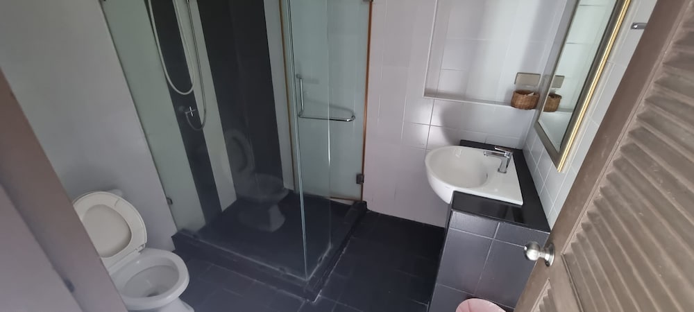 Фото Курортный отель The Hideaway Resort Pattaya Chonburi