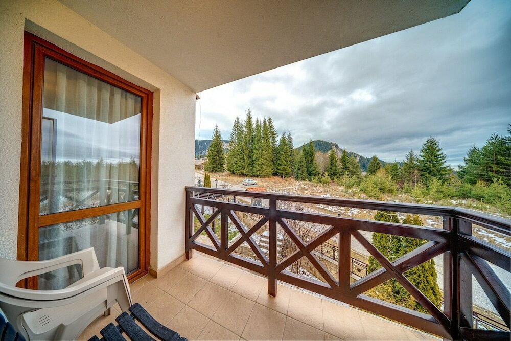 Фото Mountain Lake Hotel