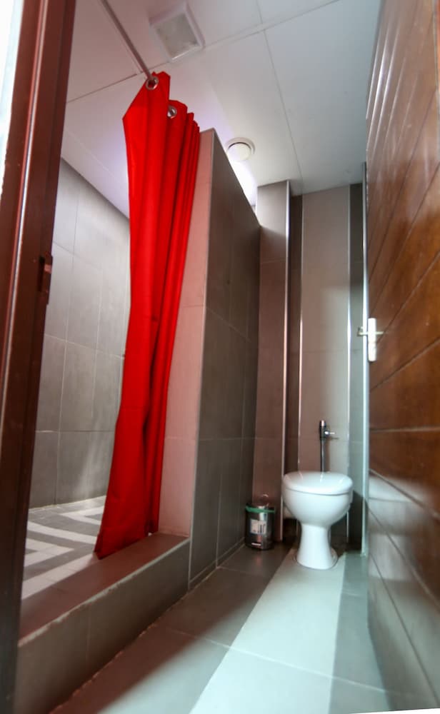 Фото Metro Hotel Marine Parade