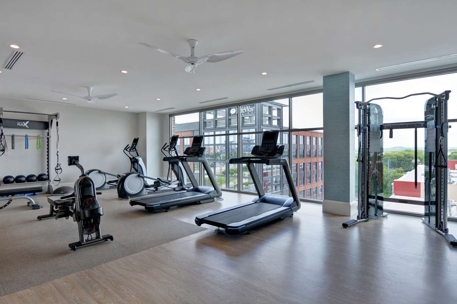 Фото Hampton Inn & Suites Nashville Downtown Capitol View