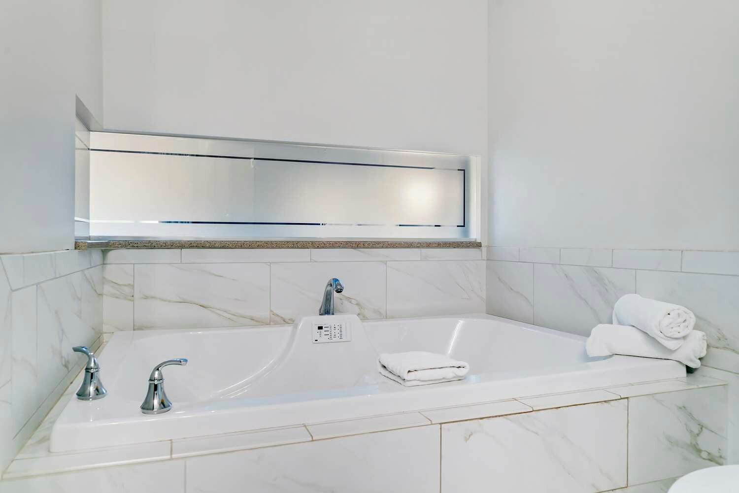 Фото Comfort Inn Plainwell