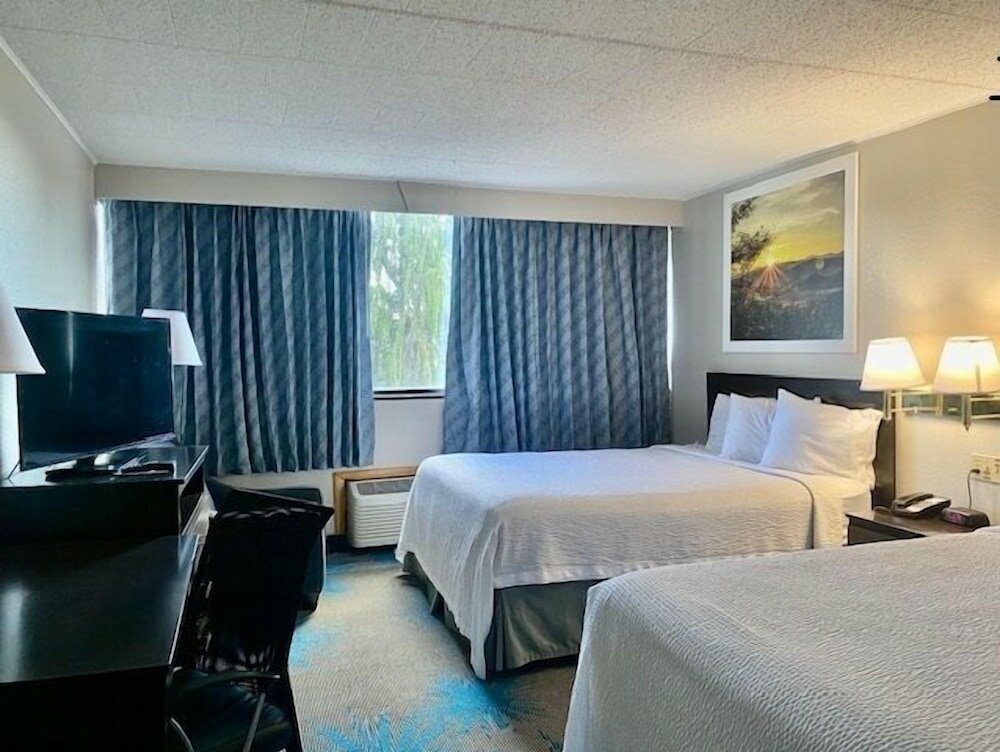 Фото Days Inn by Wyndham Scranton Pa
